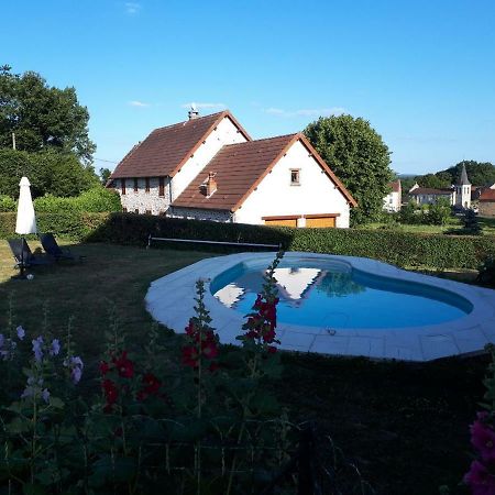 Chez Nathalie Et Jean Claude 호텔 Saint-Marc-à-Frongier 외부 사진